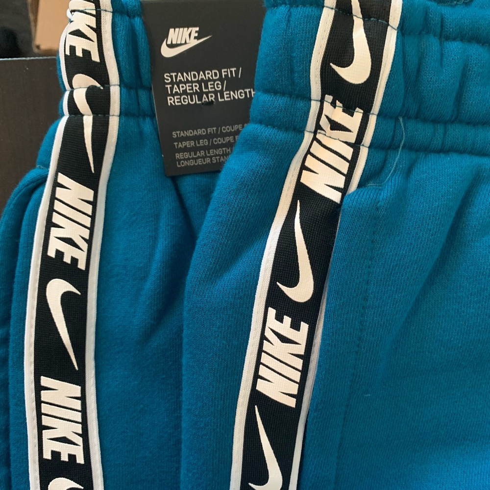 Nike joggers